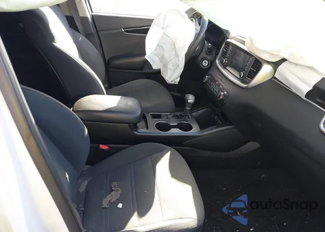 2020 Kia Sorento 2.4L L from USA, damaged, VIN 5XYPG4A32LG673025